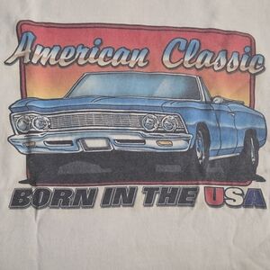 'Born in the USA' Vintage Car Graphic Tee - White/Blue
